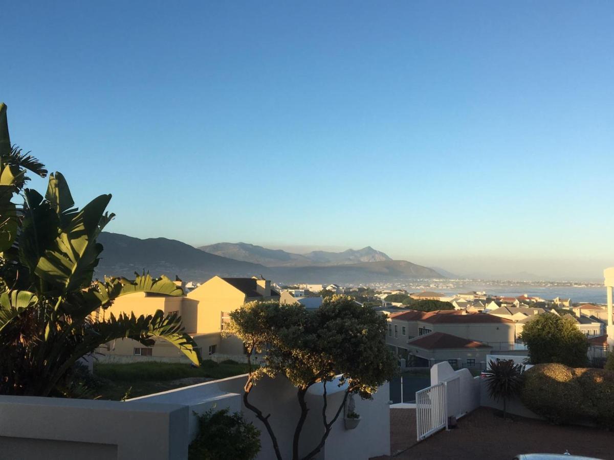 Vermont Hermanus - Views, Sunny, Right On The Sea Luaran gambar