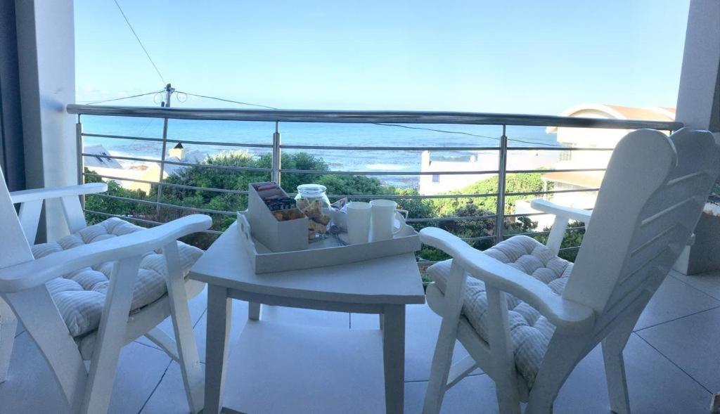 Vermont Hermanus - Views, Sunny, Right On The Sea Luaran gambar